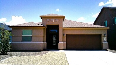 Building Photo - 4620 Marisabel Azcarate St