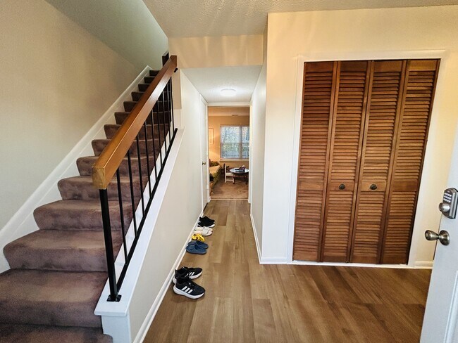 Foto del edificio - 3888 Chancery Ln