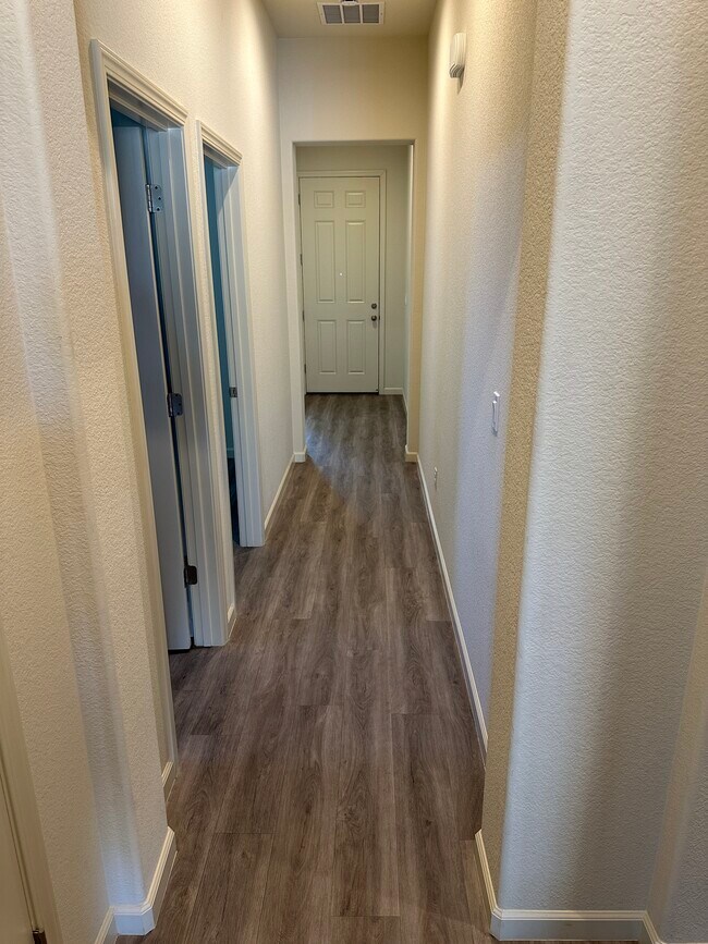 Foto del edificio - 6200 Chavez Ct