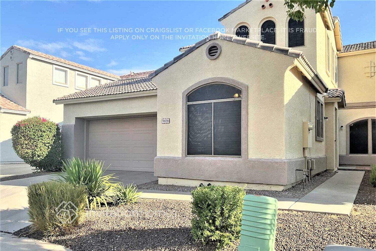 Primary Photo - 9038 E Garnet Ave