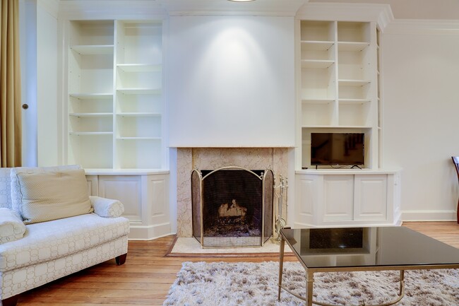 Foto del edificio - 1512 Swann St NW