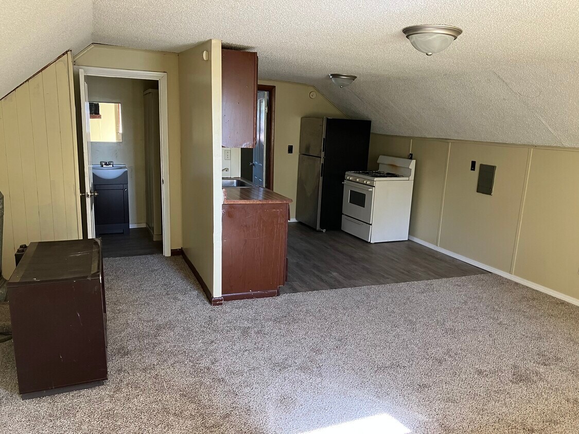 830 Carbon St Unit 1, Vincennes, IN 47591 Apartments in Vincennes, IN