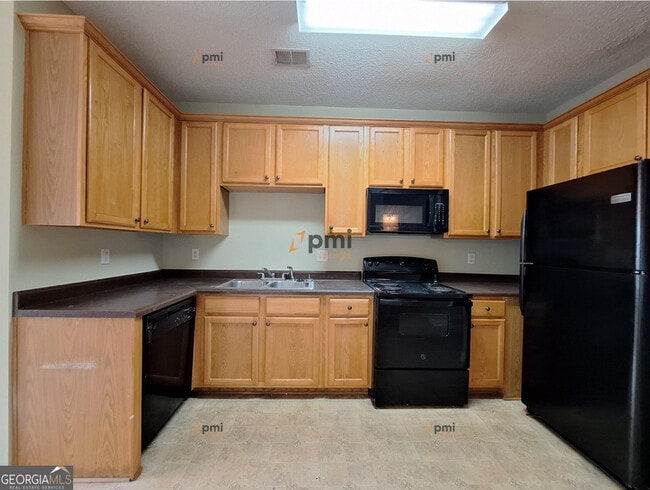 Building Photo - 7565 Rutgers Cir