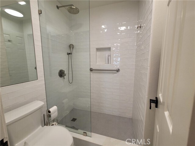 Foto del edificio - 200 McNeil Ln