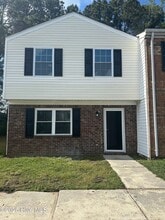 Building Photo - 408 Myrtlewood Cir