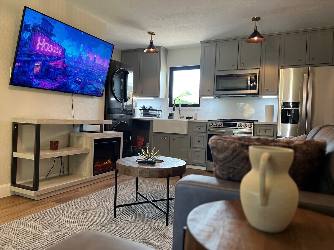 Foto principal - 3201 Westridge St