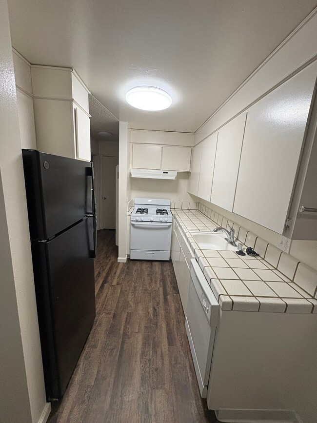 Building Photo - 5244 Hackberry Ln