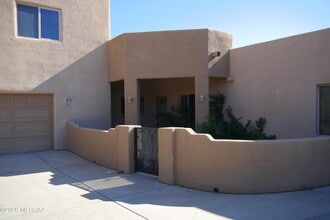 Building Photo - 6510 N Camino Arturo