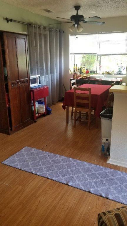 Foto del edificio - 2305 Rachael Ct