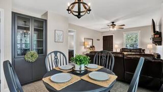 Building Photo - FULLY-FURNISHED ADORABLE COTTAGE-STYLE HOME