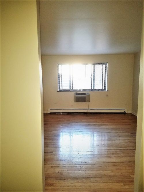 Foto del edificio - 6011 N Winthrop Ave