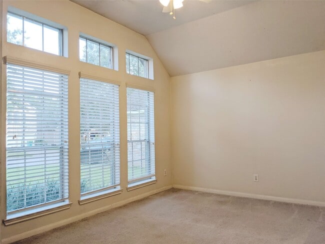 Building Photo - 2810 Foxden Dr