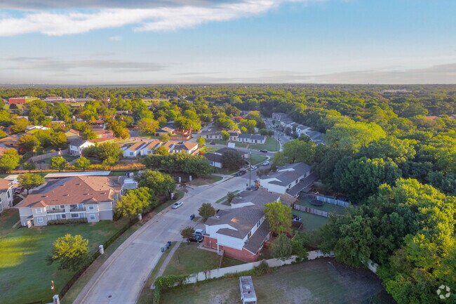 Foto aérea - Creek Cove Villas