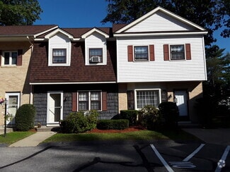 Building Photo - 140 golfview dr