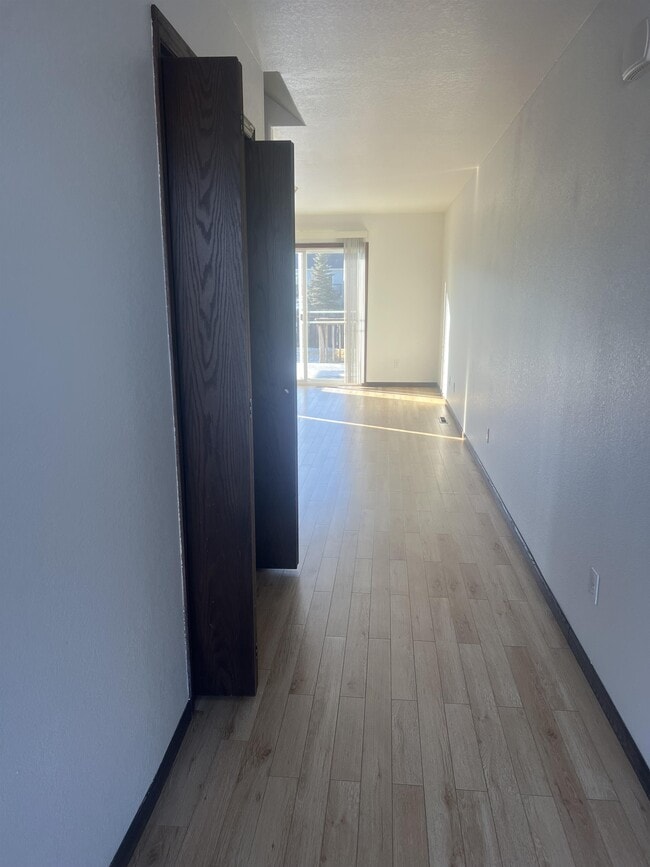 Building Photo - 3322 8th St W