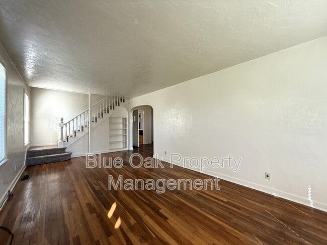 Foto del edificio - 2916 Kennedy Ave