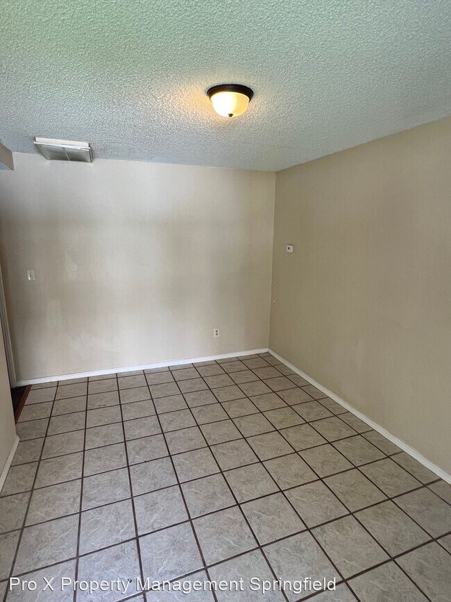 Foto del edificio - 3 br, 2 bath House - 935 West Harrison Str...
