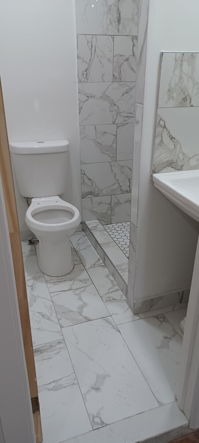 Foto del edificio - 341 Midwood St