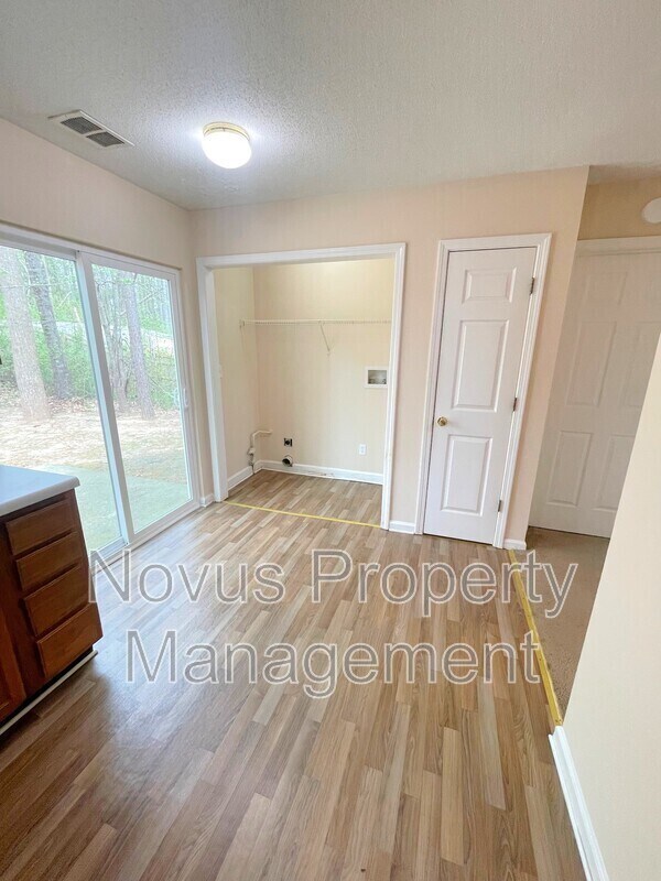 Building Photo - 118 Kylee Ct