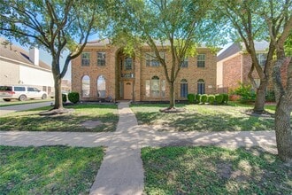 Building Photo - 7323 Sunset Bend Ln