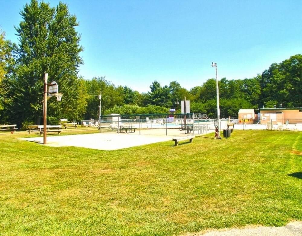 Twin Mills Camping Resort Apartments in Howe, IN