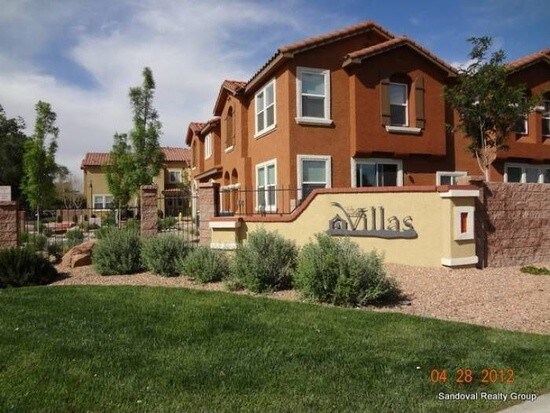 Foto principal - 601 Menaul Blvd NE