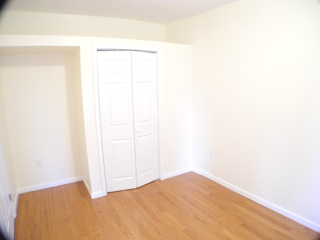 Building Photo - 451 W 44th St