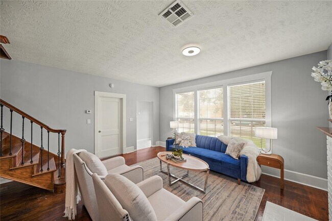 Foto del edificio - 741 E 9th St