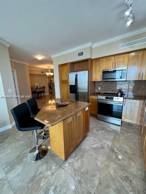 Foto del edificio - 1755 E Hallandale Beach Blvd