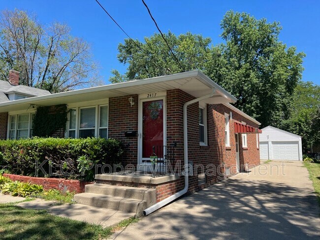Building Photo - 2417 49th St