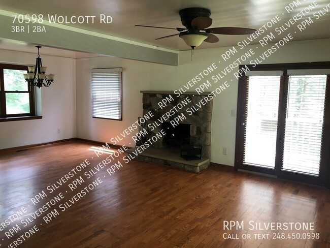 Building Photo - Beautiful 3-Bedroom Armada Home on 1 Acre