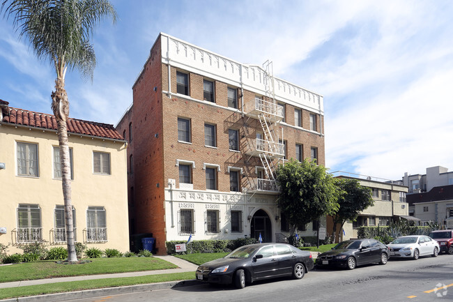 Building Photo - Linda Manor Apartments