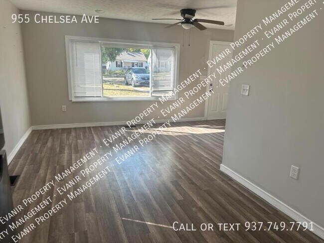 Foto del edificio - 955 Chelsea Ave