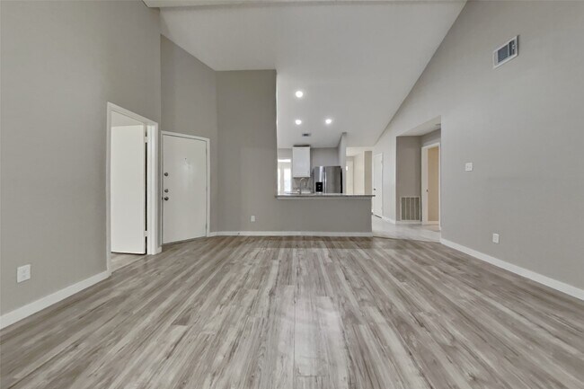 Foto del edificio - 10207 Horseshoe Bend Dr