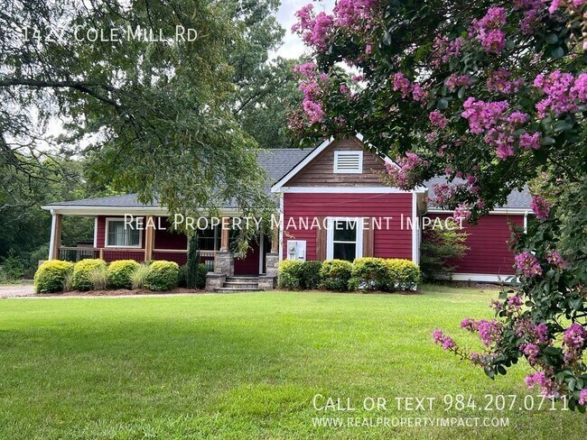 Foto del edificio - Renovated and Expanded 3-bedroom 2.5 bath ...