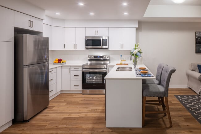 Building Photo - Southfield Green Apartments