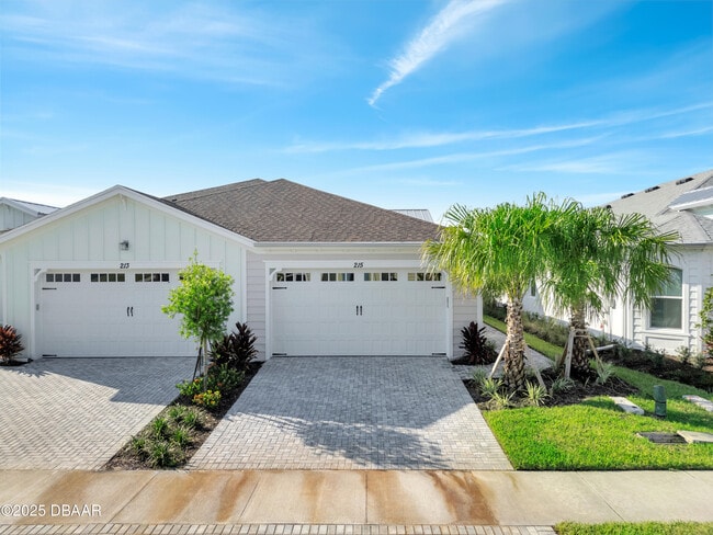 Building Photo - 215 Summertime Pl