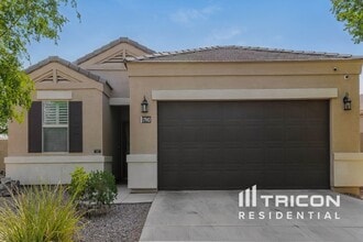 Building Photo - 17943 N Pietra Rd Building Photo - 17943 N Pietra Rd