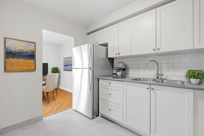 Photo du bâtiment - Robinson Place Apartments