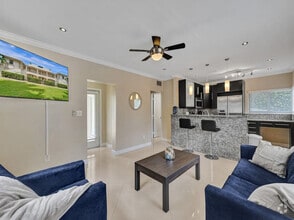 37 Hendricks Isle