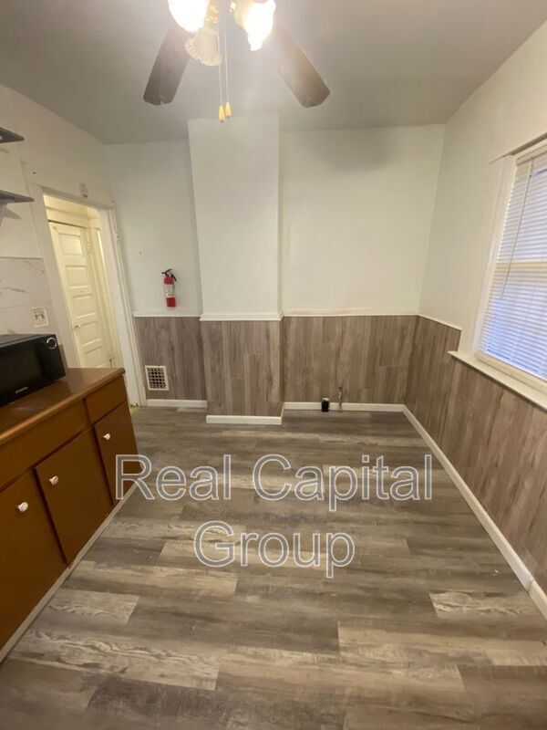 Foto del edificio - 709 Townsend Pl