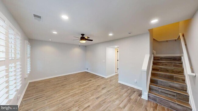 Foto del edificio - 1689 Westwind Way