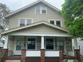 Building Photo - 132 S Highland Ave