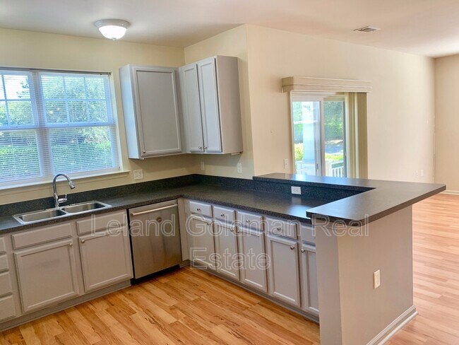 Building Photo - 5321 Warminster Dr