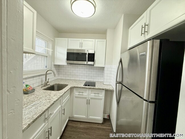 Foto del edificio - 298 Meridian St