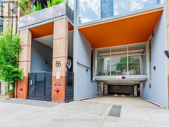 Photo du bâtiment - 86 Gerrard St E