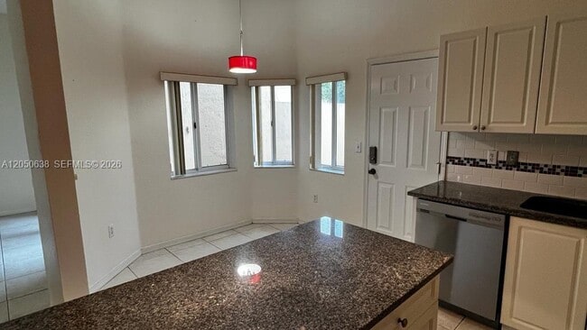 Foto del edificio - 2416 SE 19th Ct