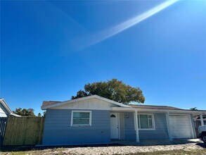 Building Photo - 3440 Brookfield Dr