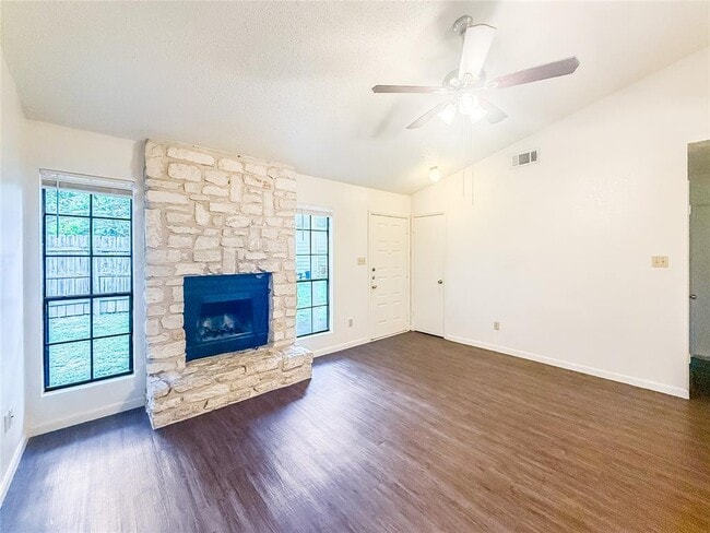 Building Photo - 2014 Alex Ave