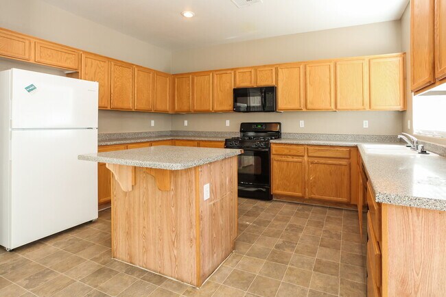 Building Photo - 4926 Quartz Crest St